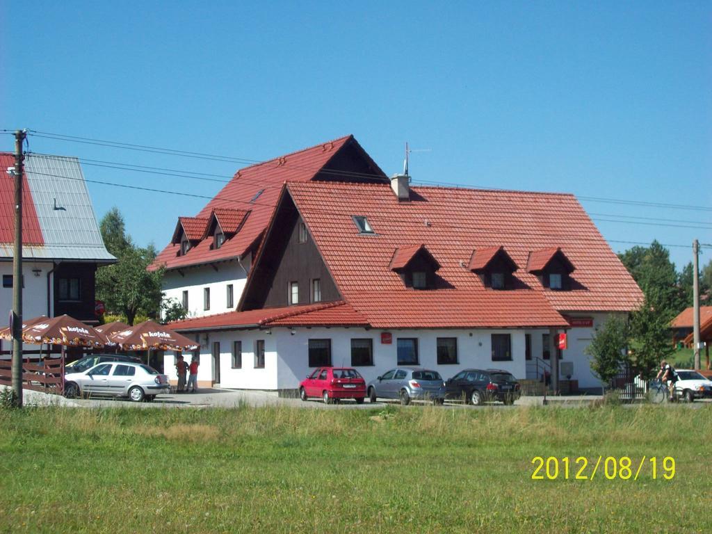 Hotel U Lip Trojanovice Frenštát pod Radhoštěm Dış mekan fotoğraf