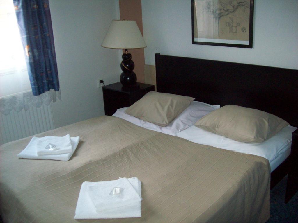 Hotel U Lip Trojanovice Frenštát pod Radhoštěm Oda fotoğraf