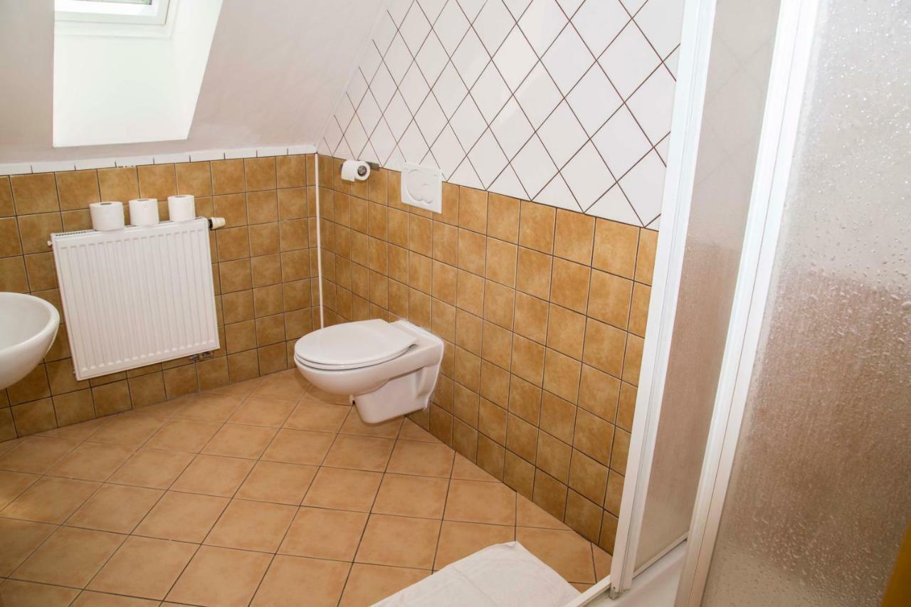 Hotel U Lip Trojanovice Frenštát pod Radhoštěm Dış mekan fotoğraf