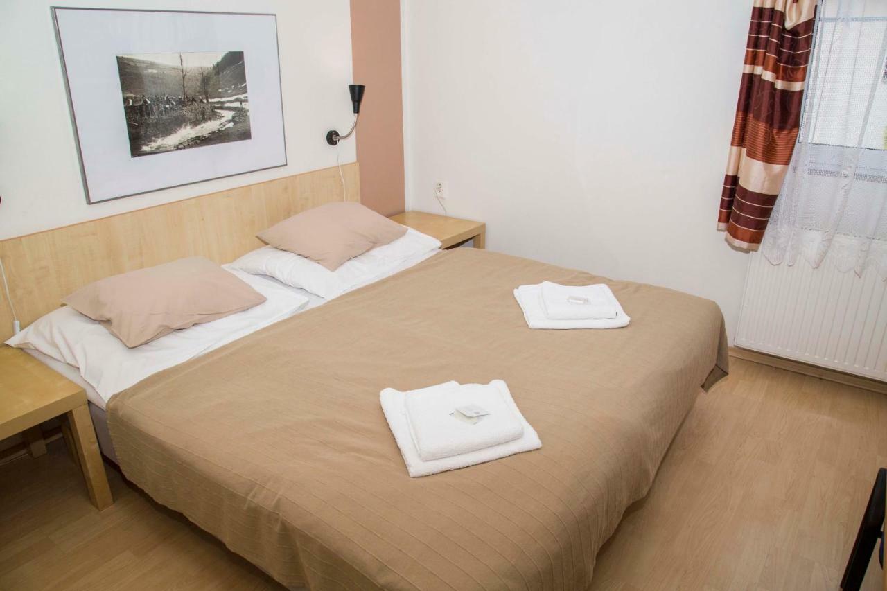 Hotel U Lip Trojanovice Frenštát pod Radhoštěm Dış mekan fotoğraf